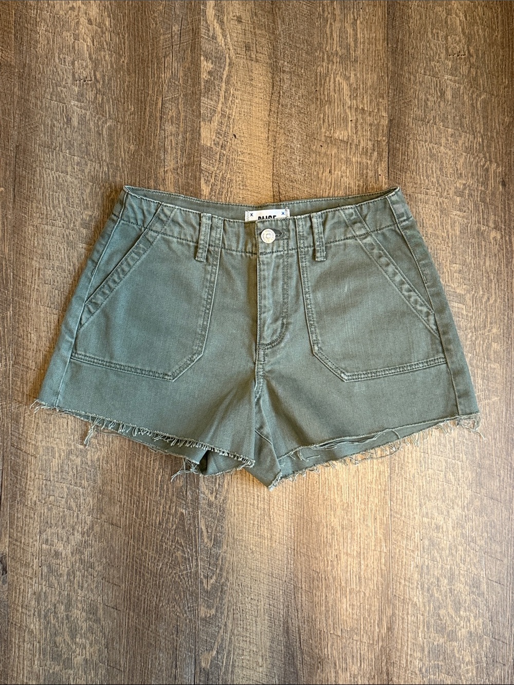 PAIGE Women’s Maisley Utility Washed Olive High-Rise Frayed Hem Shorts Size 26 - Picture 3 of 16